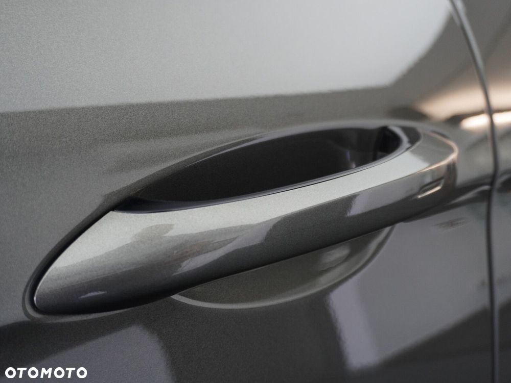 Porsche Panamera 4 E-Hybrid PHEV - 14
