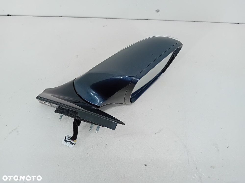 LUSTERKO PRAWE HYUNDAI I40 W8U - 3