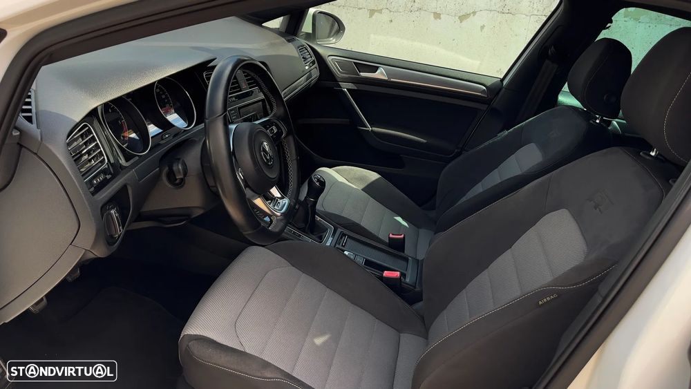 VW Golf 2.0 TDI Highline - 18