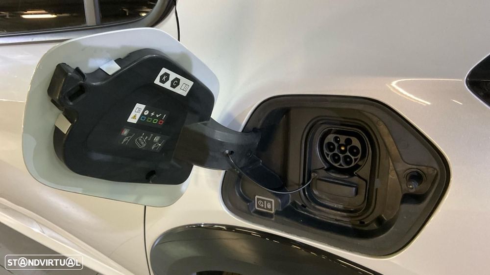 Peugeot e-208 50 kWh Allure - 18