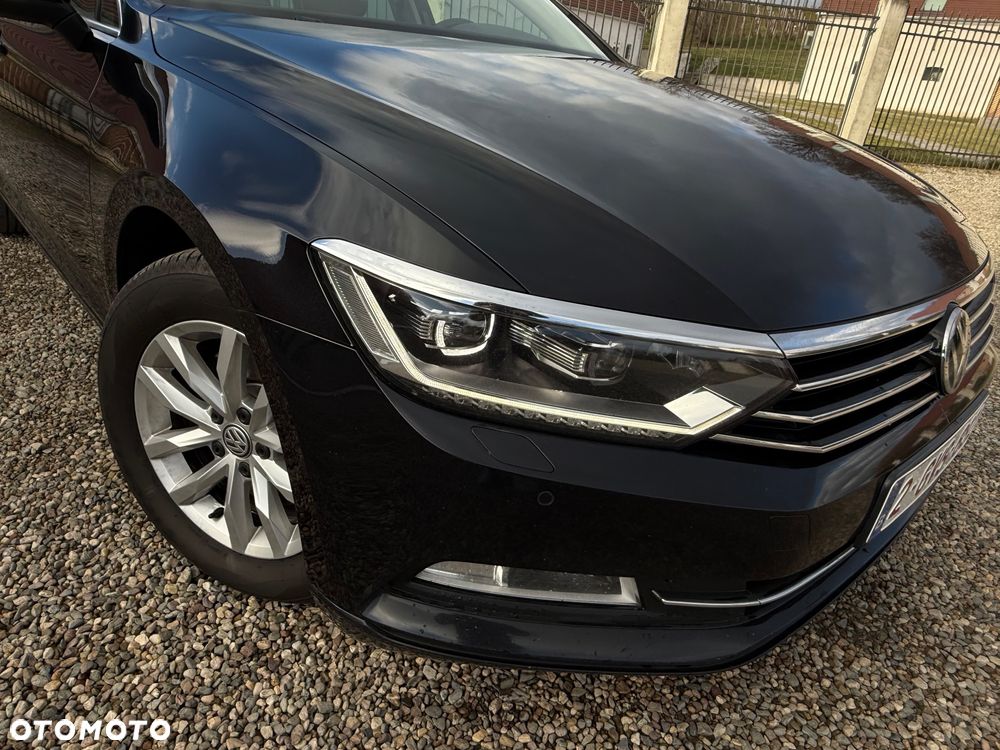 Volkswagen Passat 1.6 TDI SCR DSG Comfortline - 8