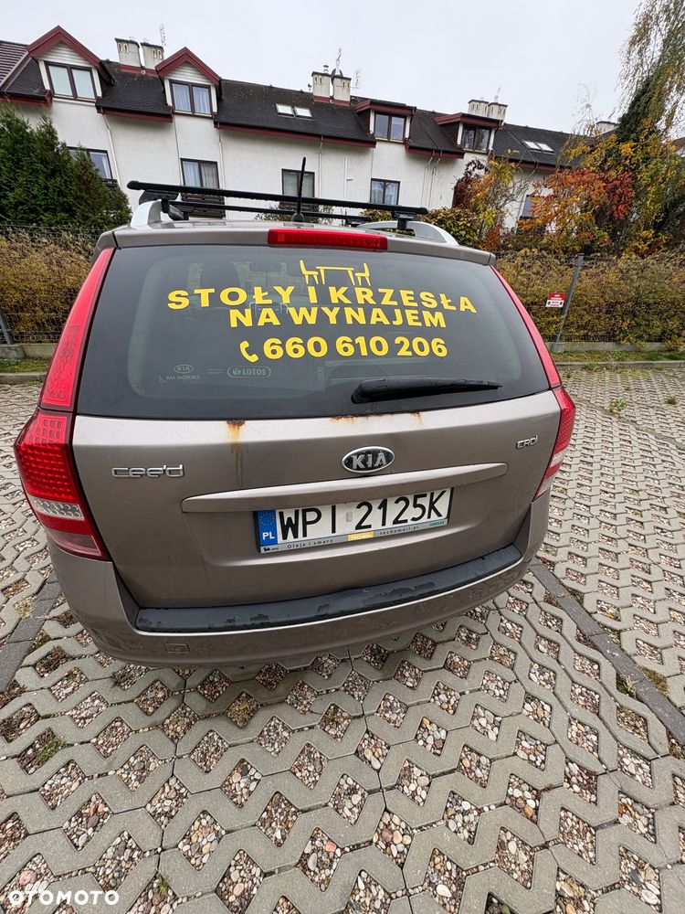 Kia Ceed - 14