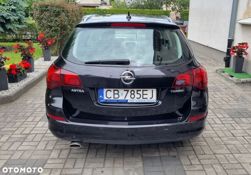 Opel Astra 1.4 Turbo - 4
