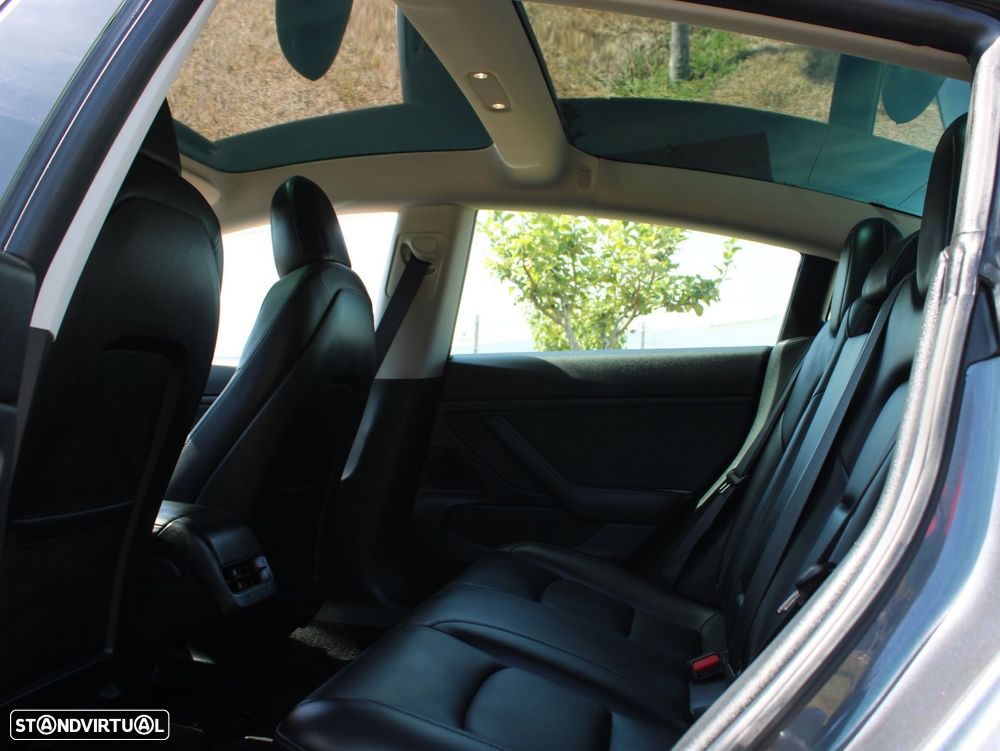 Tesla Model 3 Standard Range Plus RWD - 5