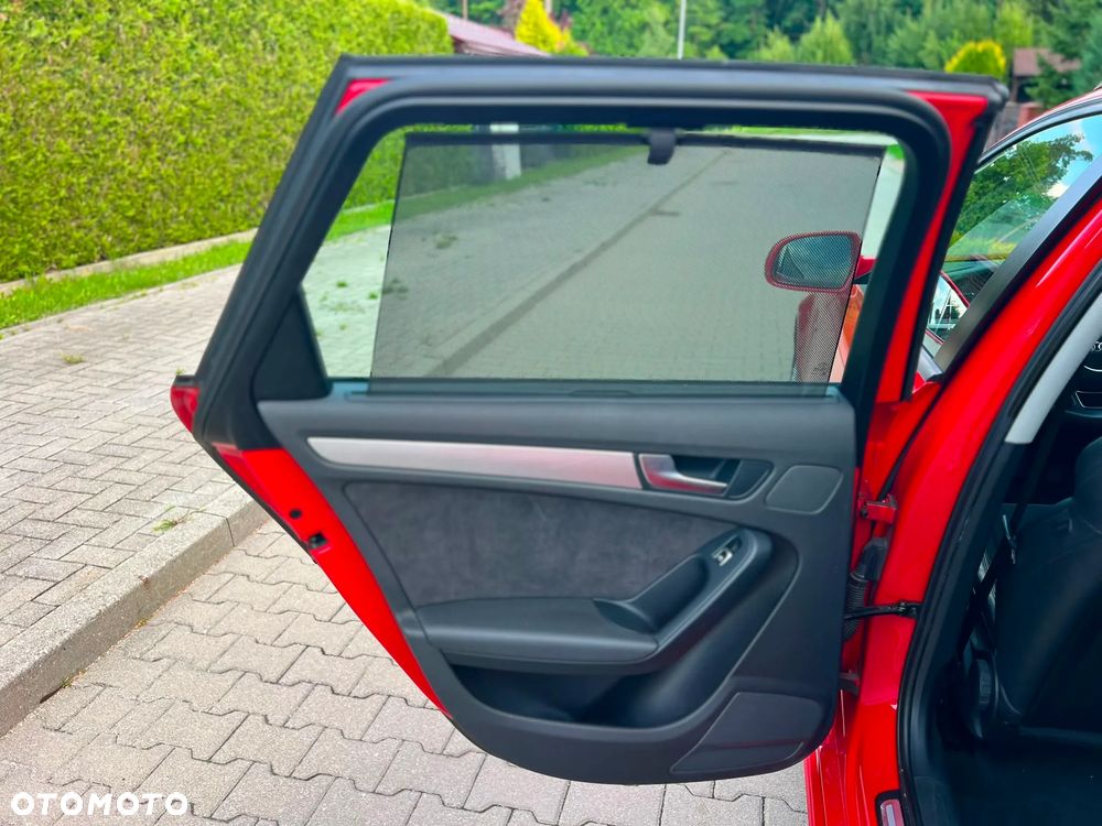 Audi A4 Avant 2.0 TDI DPF quattro S line Sportpaket - 17