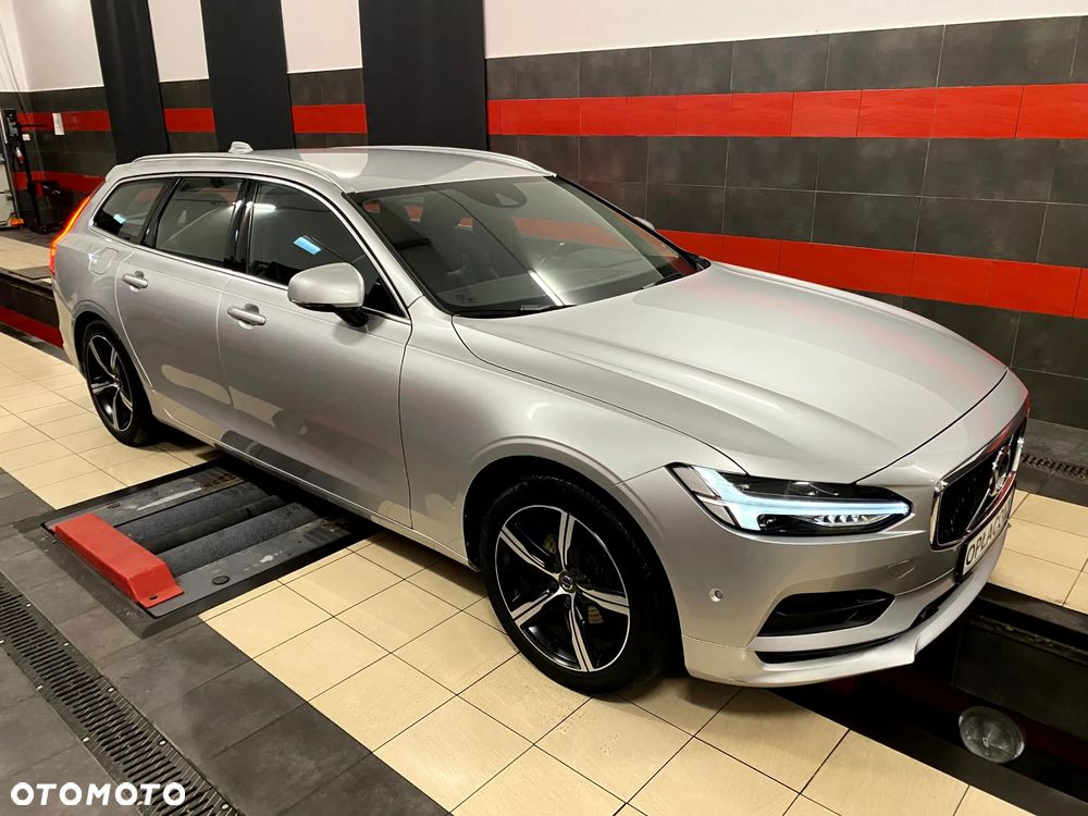 Volvo V90 D4 Geartronic Kinetic - 9