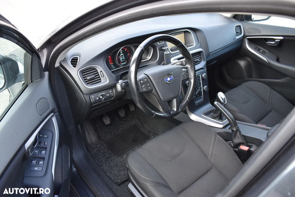 Volvo V40 D2 - 12