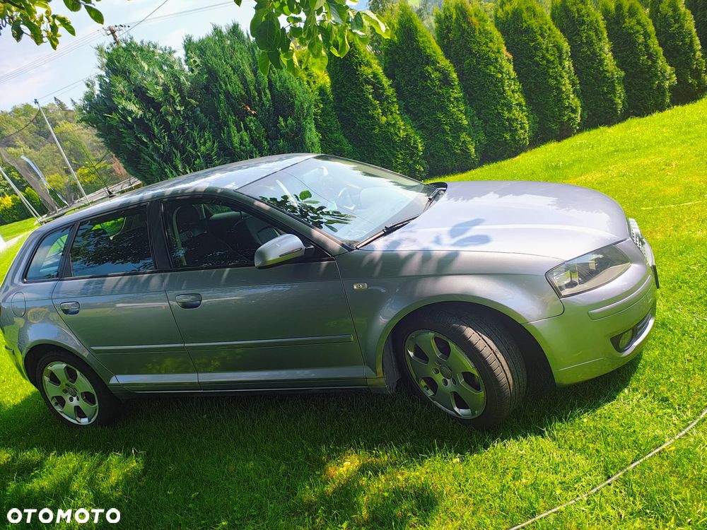 Audi A3 Sportback 2.0 TDI DPF Quattro Ambition - 2