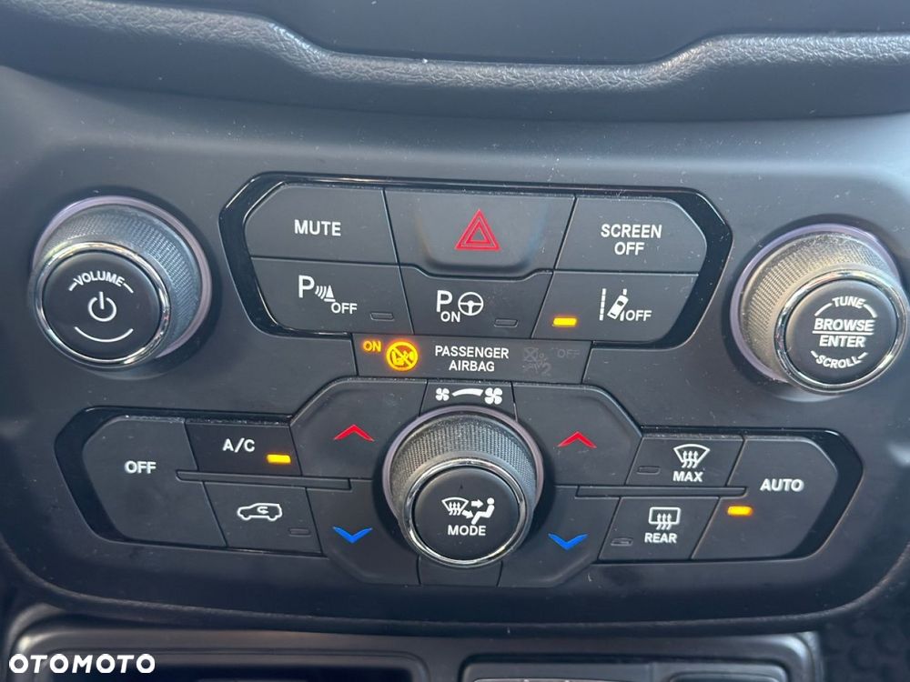 Jeep Renegade - 37