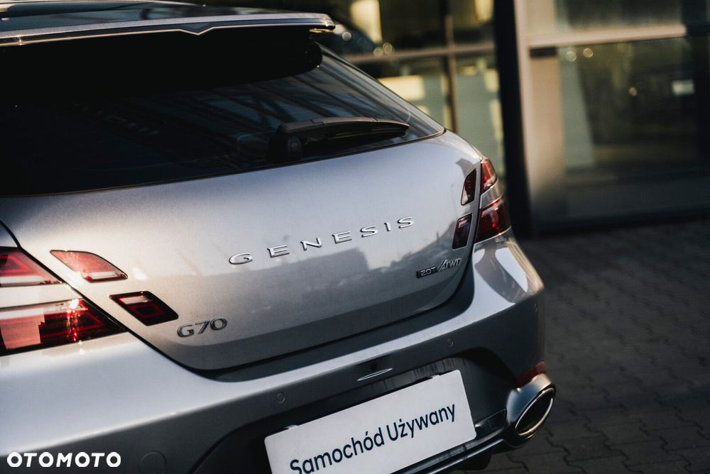 Genesis G70 - 14