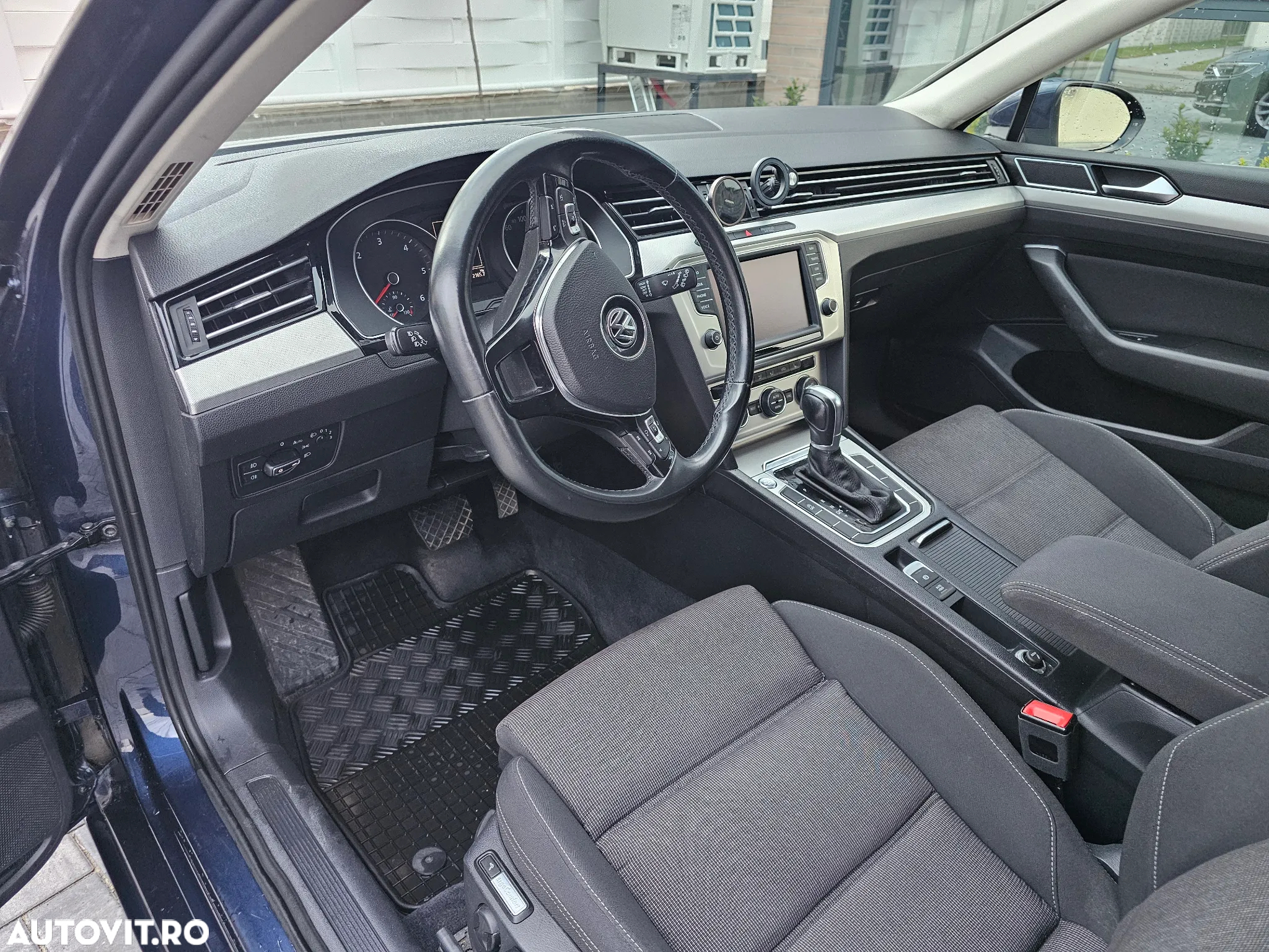 Volkswagen Passat 2.0 TDI (BlueMotion Technology) DSG Comfortline - 10