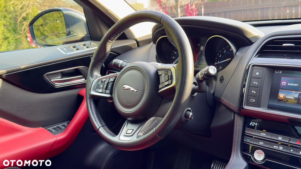 Jaguar F-Pace 2.0 i4P AWD R-Sport - 14