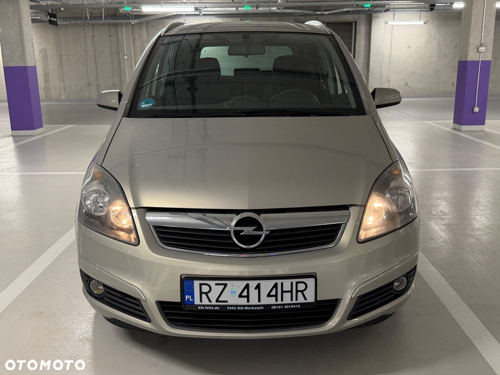 Opel Zafira - 7