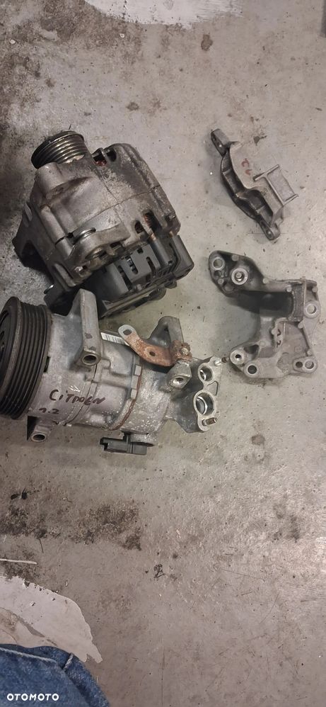 Sprężarka kompresor klkmatyzacji 1623244980-1617294480 łapa wspornik citroen peugeot 1.0 1.2 - 1
