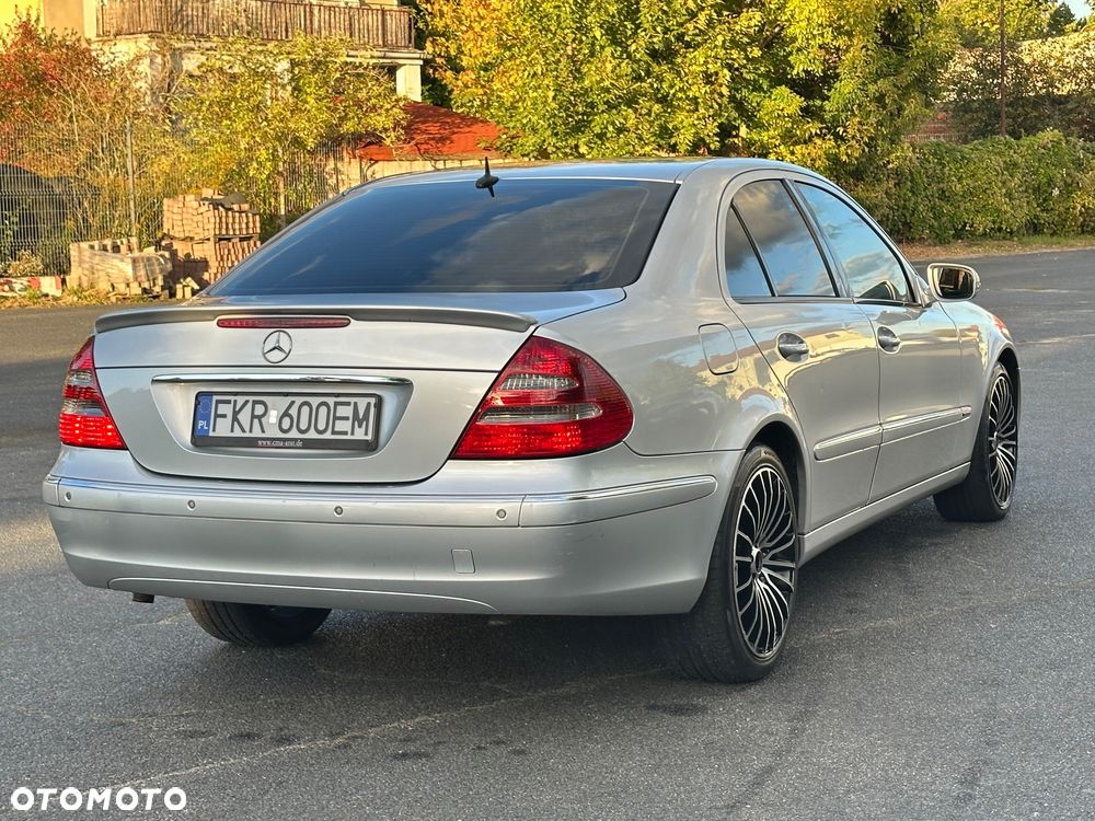 Mercedes-Benz Klasa E - 8