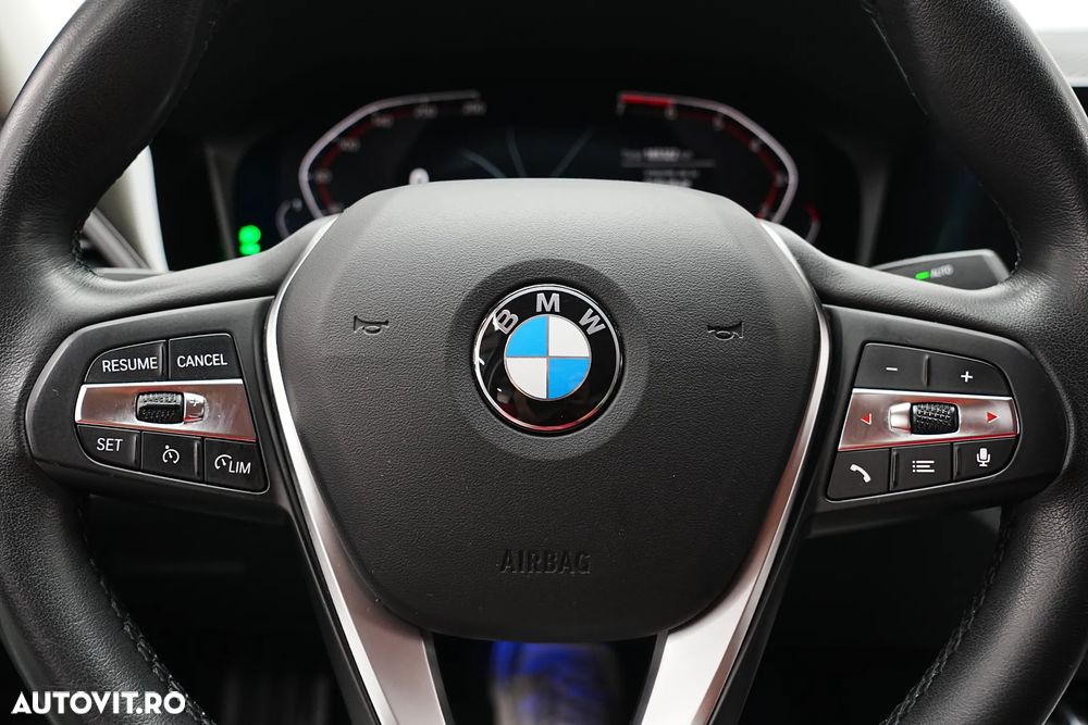 BMW Seria 3 318i Aut. Luxury Line - 6