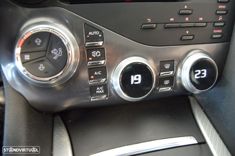 Citroën DS5 2.0 HDi Hybrid4 So Chic CMP6 - 32