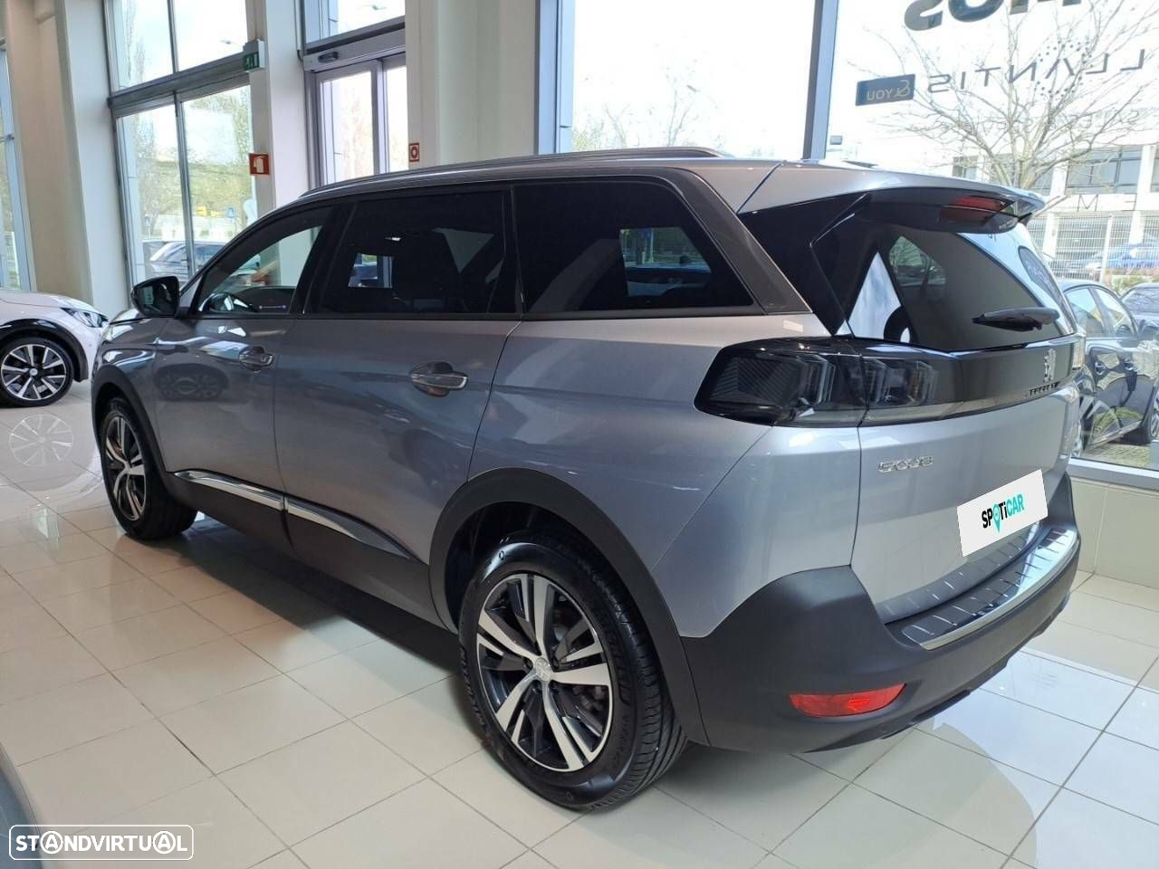 Peugeot 5008 1.5 BlueHDi Allure Pack EAT8 - 5