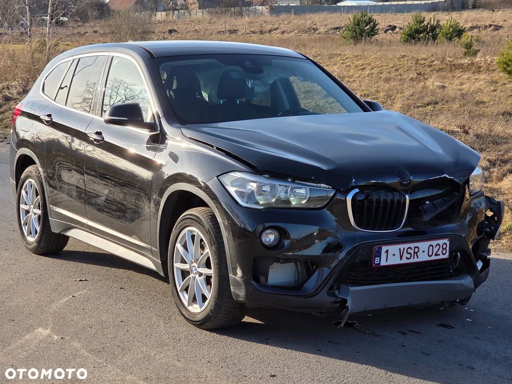 BMW X1 sDrive16d Sport Line - 7