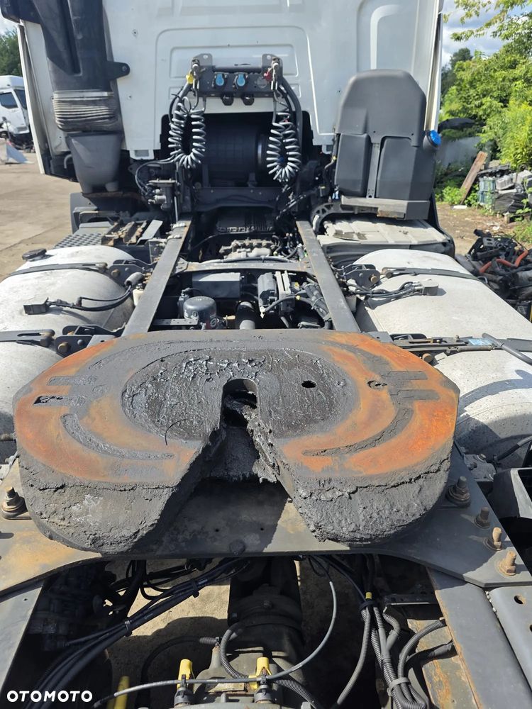 Renault GAMA T 460 powypadkowy odpala - 9