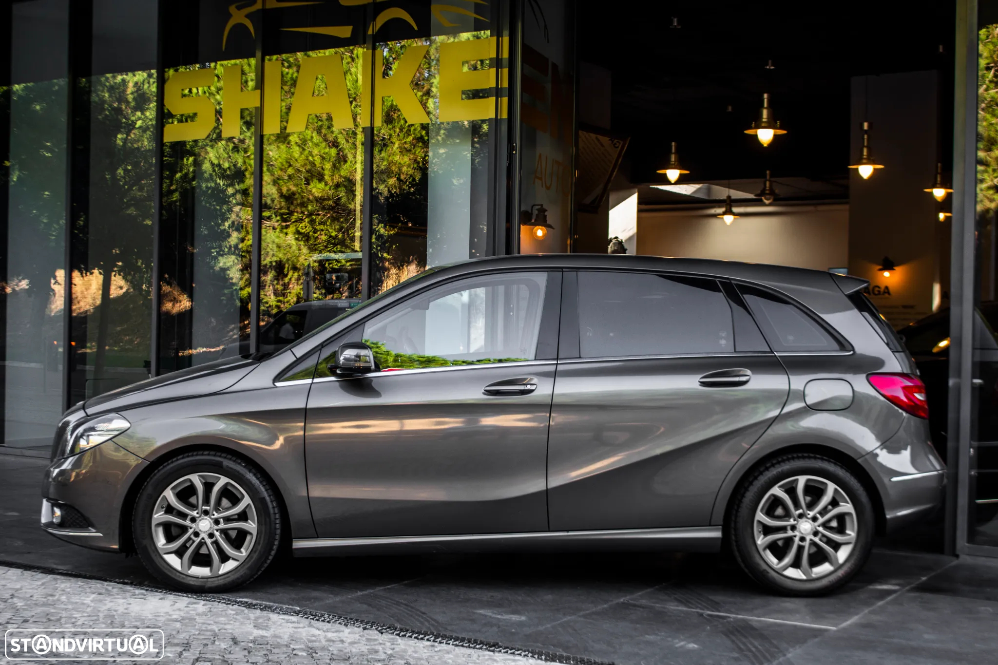 Mercedes-Benz B 180 CDi BlueEfficiency - 2