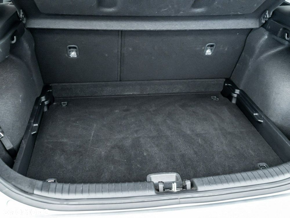 Kia Ceed 1.5 T-GDI M - 28