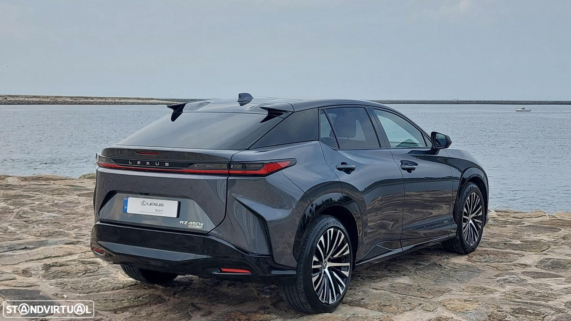 Lexus RZ 450e Luxury - 6