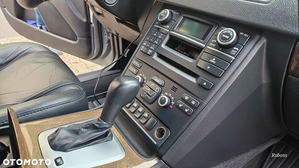 Volvo XC 90 3.2 AWD Geartonic Executive - 25