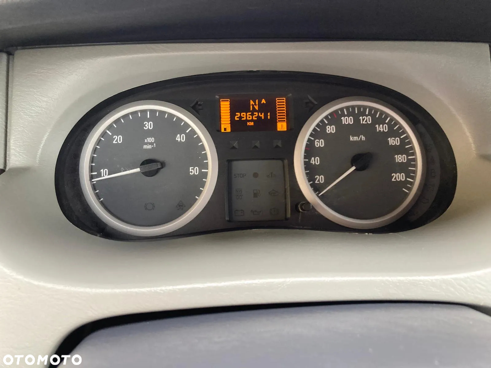 Opel VIVARO - 18