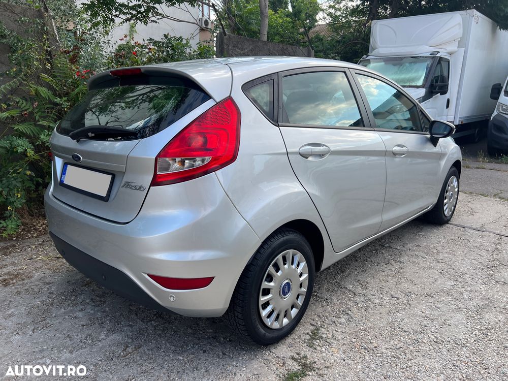 FORD Fiesta 2011 — imagine 2