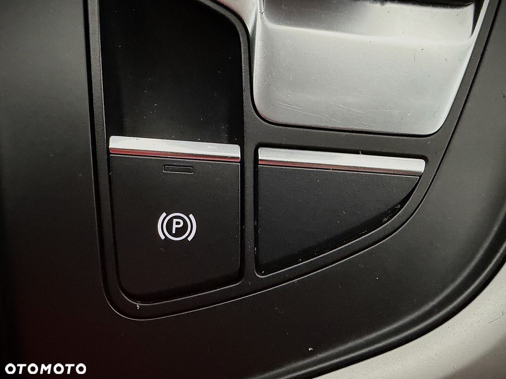 Audi A4 Avant 40 TDI mHEV Quattro S tronic - 37