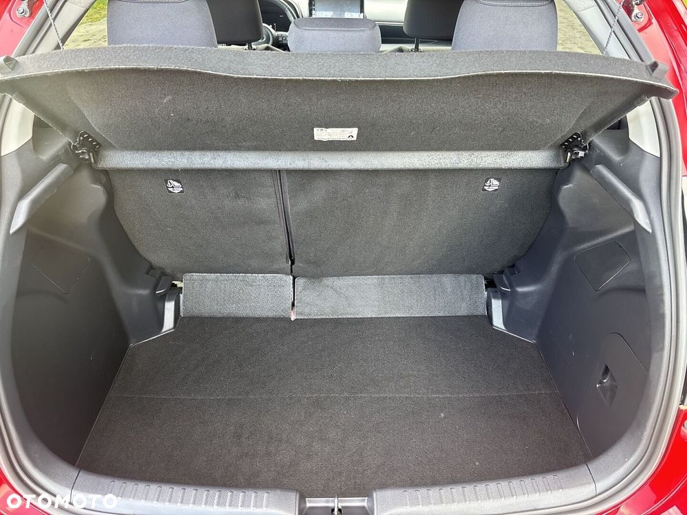 Toyota Yaris Hybrid 1.5 Style - 16