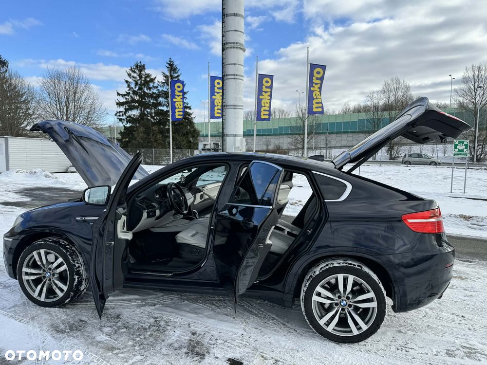 BMW X6M - 11
