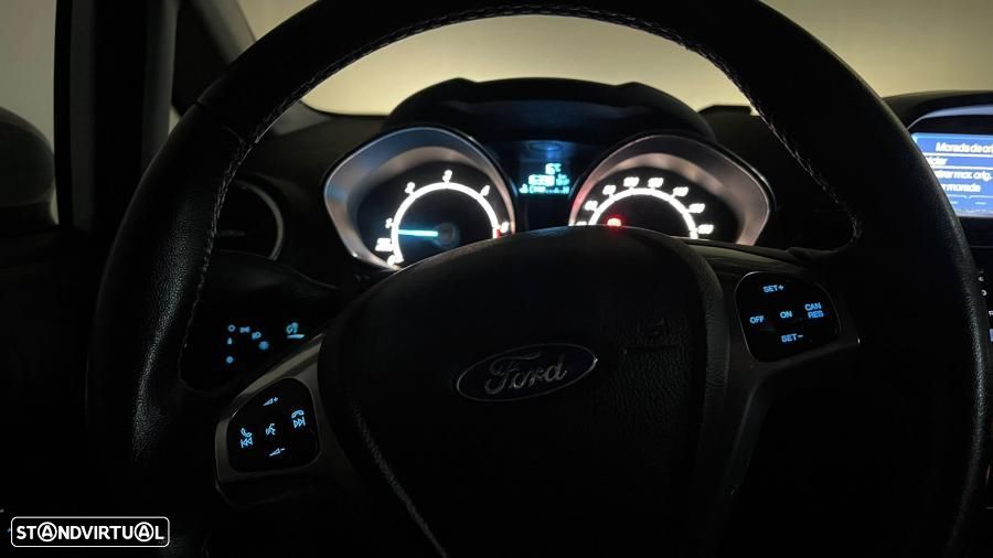 Ford Fiesta 1.5 TDCi Titanium - 39