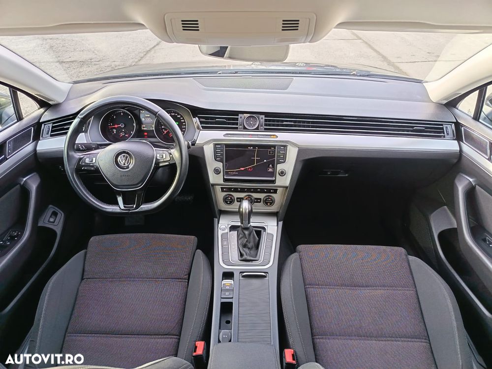 Volkswagen Passat 2.0 TDI DSG (BlueMotion Technology) Comfortline - 9