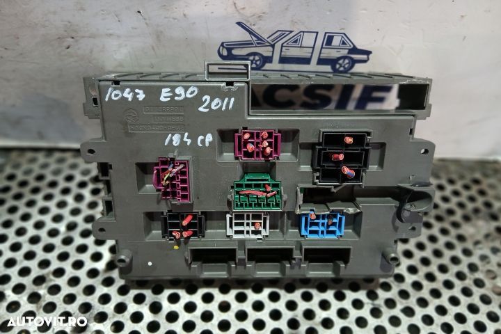 Panou sigurante si relee 9119446 9119446 BMW Seria 3 E90 [facelift] [ - 1