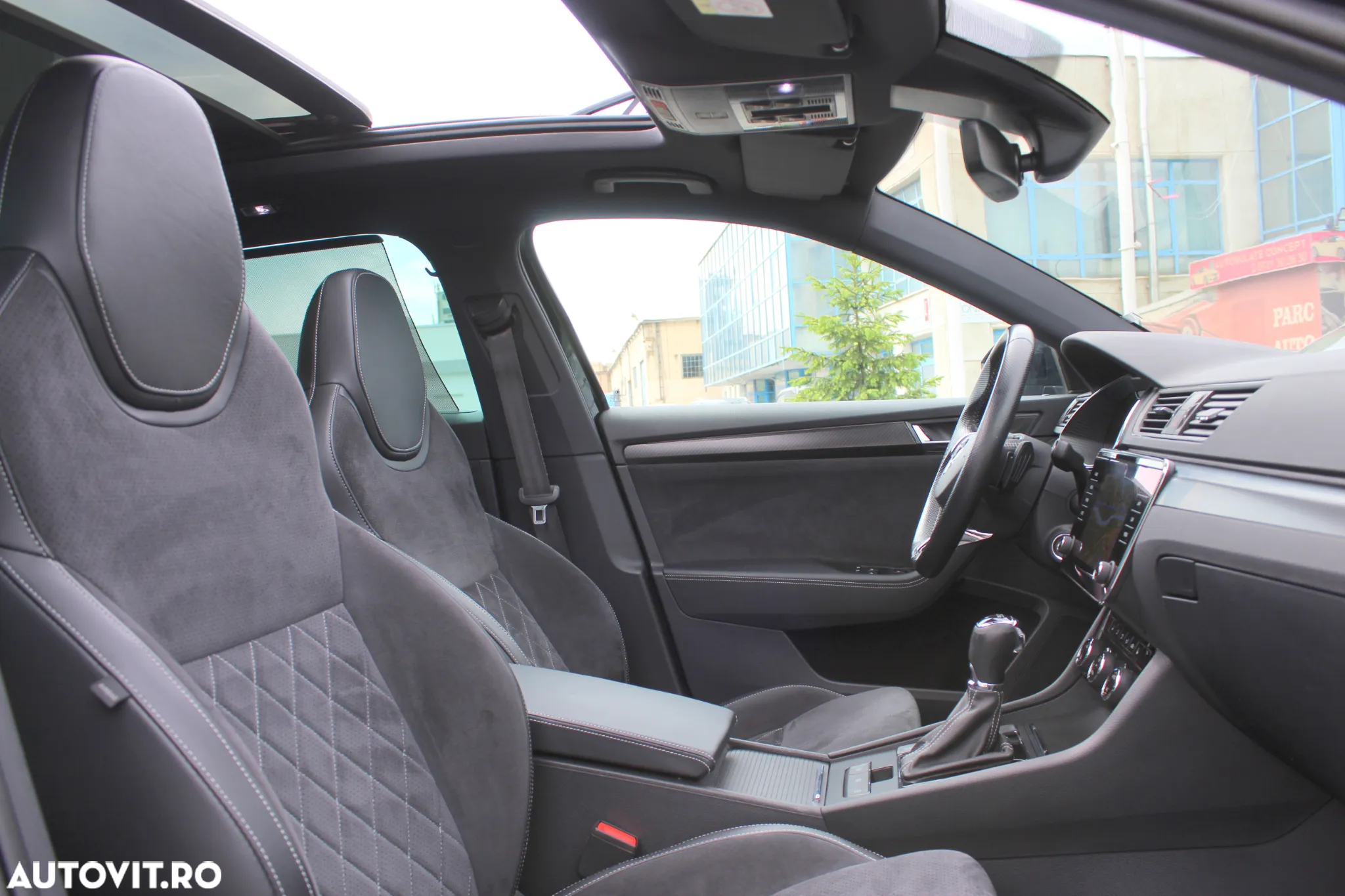 Skoda Superb 1.5 TSI DSG Sportline - 26