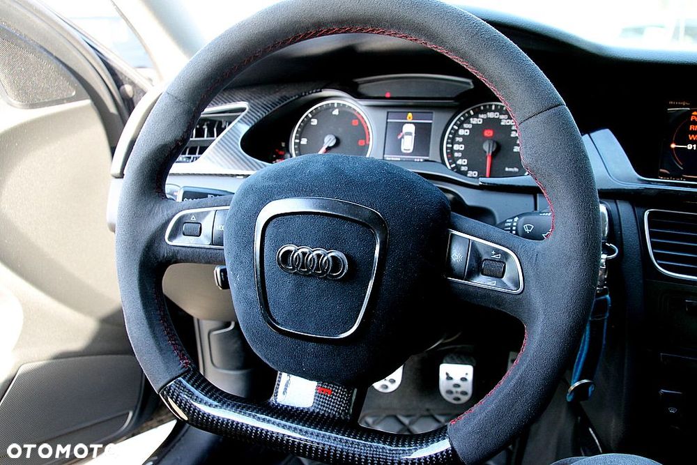 Audi A4 Avant - 16