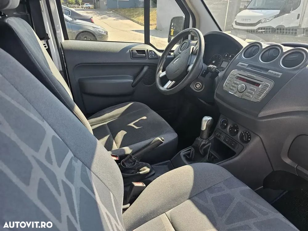 Ford Transit Connect - 3