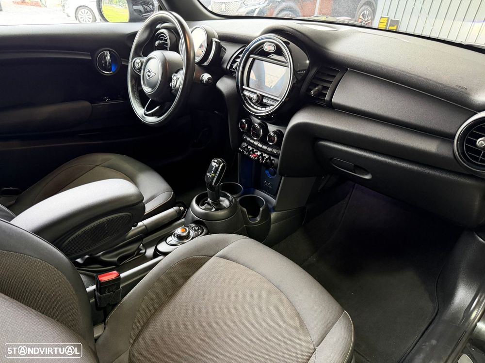 MINI 3 Portas One Auto - 14