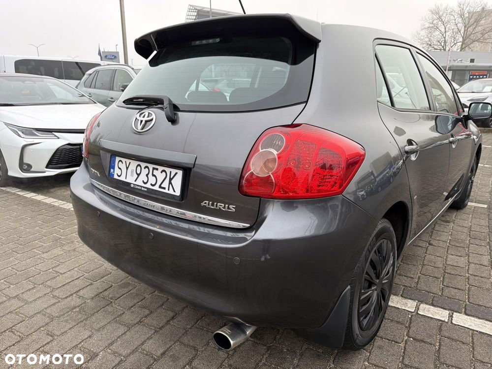Toyota Auris 1.6 VVT-i Premium - 8