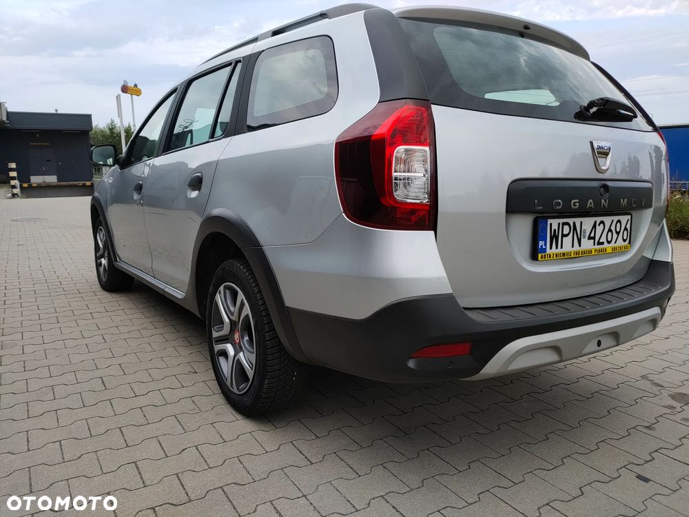 Dacia Logan TCe 90 S&S Stepway Celebration - 7