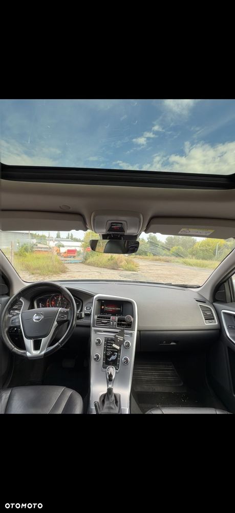 Volvo XC 60 D4 AWD Momentum - 9