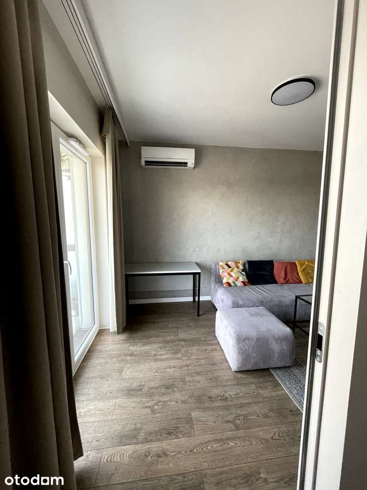Wynajem, Warszawa, Wola, 43,5 m2, 2 pokoje, balkon, miejsce garażowe.