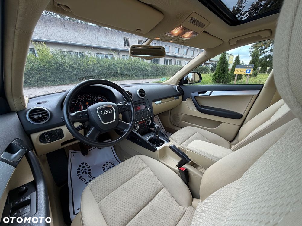 Audi A3 Sportback 2.0 TDI DPF Ambiente - 23