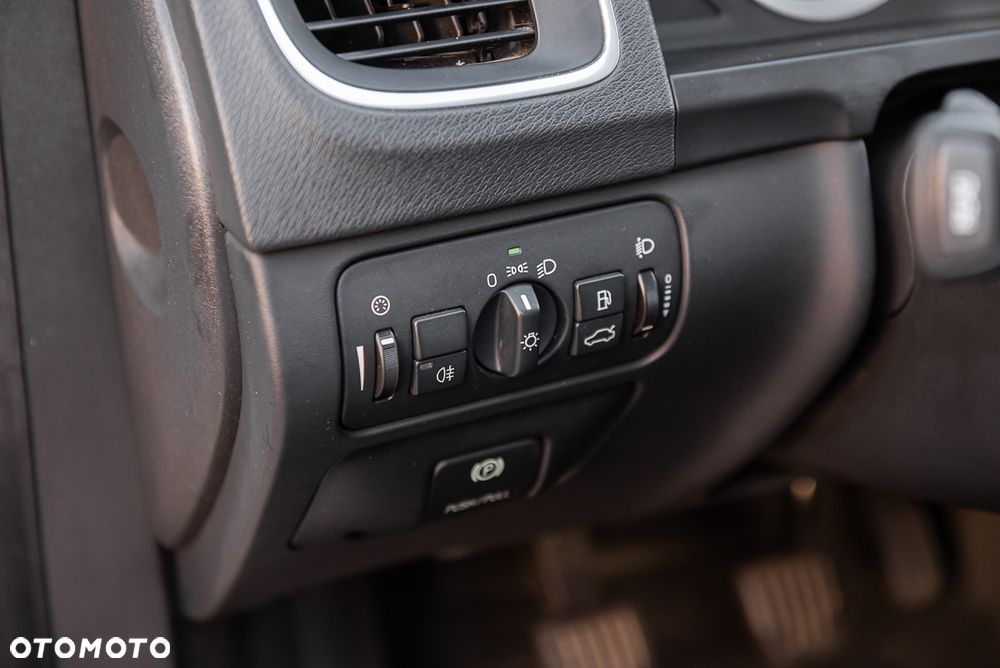 Volvo V60 2.0T Summum - 21