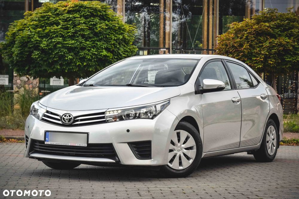 Toyota Corolla - 1
