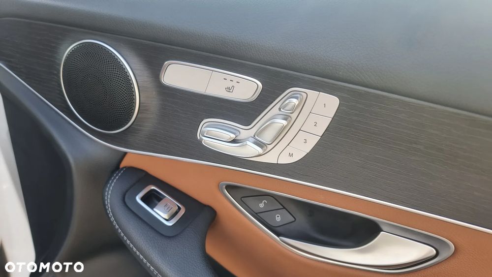Mercedes-Benz GLC 300 4Matic 9G-TRONIC AMG Line - 15