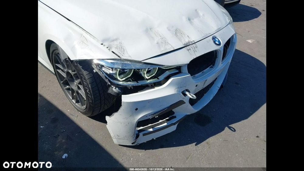BMW Seria 3 340i xDrive M Sport - 12