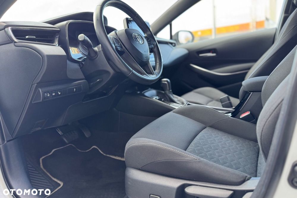 Toyota Corolla 1.8 Hybrid Comfort - 37